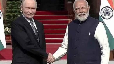 मोदी पुतिन हैदराबाद हाउस मीटिंग, भारत रूस समिट, यूक्रेन युद्ध भारत रुख, मोदी पुतिन लाइव, पुतिन भारत दौरा, हैदराबाद हाउस वार्ता, नई दिल्ली कूटनीति खबर, अंतरराष्ट्रीय राजनीति न्यूज, Modi Putin Hyderabad House Meeting, India Russia Summit 2025, Modi on Ukraine war, Putin India visit, Hyderabad House diplomacy, Delhi political news, International relations India Russia, मोदी पुतिन तस्वीर, हैदराबाद हाउस बैठक फोटो, पुतिन भारत स्वागत, 21 तोपों की सलामी फोटो, राजघाट पुतिन श्रद्धांजलि इमेज, Modi Putin meeting image, Hyderabad House summit photo, Putin India arrival picture, Guard of honour India Russia photo, Rajghat tribute Putin image, #ModiPutinMeeting, #HyderabadHouse, #IndiaRussiaSummit, #DelhiDiplomacy, #GlobalPolitics, #UkraineWar, #PeaceTalks, #PutinIndiaVisit, #InternationalRelations, #NewDelhiNews,