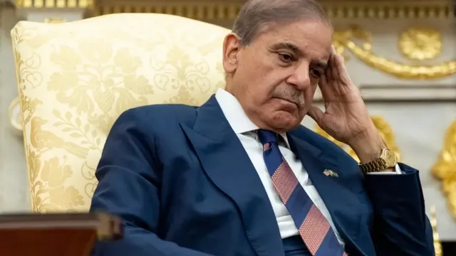 Strait of Hormuz Pakistani Ship Selen Stopped, होर्मुज जलडमरूमध्य जहाज रोका, Iran stops Pakistani ship, SELEN ship news, IRGC navy action, global shipping news, Middle East tension news, Pakistan Iran US news, oil route Strait of Hormuz news, international maritime news,SELEN container ship, Iran naval action news, Pakistani ship Hormuz incident, global trade route news, shipping industry alert news, Middle East maritime tension, Iran IRGC navy update, Strait of Hormuz latest news, international shipping route disruption, world news Hindi,Middle East Strait of Hormuz shipping news, अंतरराष्ट्रीय समुद्री मार्ग खबर, Iran Pakistan maritime dispute news, global oil route Hormuz news, international political news Middle East, shipping industry latest updates world, Iran IRGC navy action report, Pakistan foreign policy news, US Iran tension update global news,#StraitOfHormuz, #IranNavy, #PakistaniShip, #GlobalShipping, #MiddleEastTension, #IRGC, #WorldNews, #OilRoute, #BreakingNews, #InternationalNews,