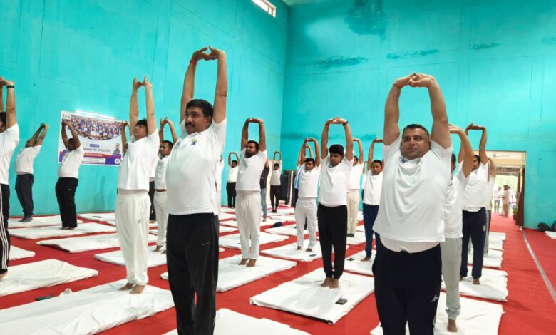 #InternationalYogaDay2026, #NorthernRailway, #LucknowDivision, #YogaDay2026, #YogaForHealthyAgeing, #RailwayNews, #LucknowNews, #HealthCamp, #HealthyLifestyle, #IndianRailways, #DRMLucknow, #YogaPractice, #HealthAwareness, #योगदिवस2026, #उत्तररेलवे, #लखनऊमंडल, #चारबाग, #रेलवेसमाचार, #योगाभ्यास,अंतर्राष्ट्रीय योग दिवस 2026, उत्तर रेलवे लखनऊ मंडल, रेलवे योग कार्यक्रम, चारबाग रेलवे स्टेडियम, सुनील कुमार वर्मा, योग दिवस लखनऊ, रेलवे हेल्थ कैंप, स्वस्थ वृद्धावस्था के लिए योग, योग कार्यक्रम लखनऊ, उत्तर रेलवे समाचार, रेलवे कर्मचारियों का योगाभ्यास, स्वास्थ्य समाचार लखनऊ, लखनऊ न्यूज, #स्वस्थजीवनशैली, #हेल्थकैंप, #लखनऊसमाचार, International Yoga Day 2026, Northern Railway Lucknow Division, Railway Yoga Program, Charbagh Railway Stadium, Sunil Kumar Verma DRM Lucknow, Yoga for Healthy Ageing, Railway Health Camp, Lucknow Railway News, Yoga Day Event Lucknow, Northern Railway News, Health News Lucknow,#उत्तरप्रदेशसमाचार, #राष्ट्रीयसमाचार, Northern Railway Yoga Event, Charbagh Railway Stadium Yoga Program, Railway Employees Yoga Session, Health Camp Lucknow, International Yoga Day Railway Event, DRM Lucknow Yoga Program, Group Yoga Practice,उत्तर रेलवे योग कार्यक्रम, चारबाग रेलवे स्टेडियम योग दिवस, रेलवे कर्मचारी योगाभ्यास, हेल्थ कैंप लखनऊ, योग दिवस 2026 रेलवे, सुनील कुमार वर्मा योग कार्यक्रम, सामूहिक योगाभ्यास लखनऊ,