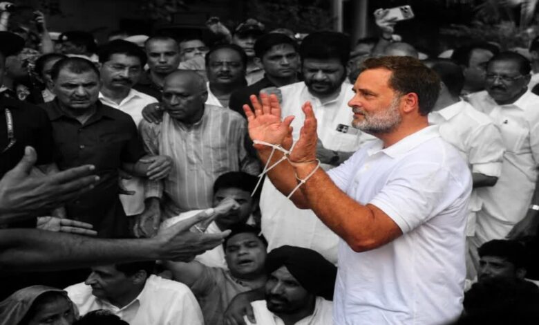 राहुल गांधी गिरफ्तारी, अखिलेश यादव गिरफ्तारी, यूपी सपा कांग्रेस प्रदर्शन, यूपी राजनीति, NEET Protest UP, लखनऊ प्रदर्शन, कानपुर सपा प्रदर्शन, लखीमपुर खीरी समाचार, मुजफ्फरनगर प्रदर्शन, उत्तर प्रदेश समाचार,Rahul Gandhi Arrest Protest, Akhilesh Yadav Arrest, UP Politics News, SP Congress Protest UP, NEET Protest Uttar Pradesh, Lucknow Protest News, Kanpur SP Protest, Lakhimpur Kheri News, Muzaffarnagar Protest, Uttar Pradesh News,Rahul Gandhi Protest, Akhilesh Yadav Supporters, SP Congress Protest, UP Political Protest, NEET Protest, Police Action,लखनऊ, उत्तर प्रदेश, कानपुर, वाराणसी, बरेली, मुजफ्फरनगर, लखीमपुर खीरी, राहुल गांधी, अखिलेश यादव, कांग्रेस, समाजवादी पार्टी, NEET Protest, दिल्ली पुलिस, यूपी राजनीति, विधानसभा चुनाव 2027, Lucknow, Uttar Pradesh, Kanpur, Varanasi, Bareilly, Muzaffarnagar, Lakhimpur Kheri, Rahul Gandhi, Akhilesh Yadav, Congress, Samajwadi Party, UP Politics,#RahulGandhi #AkhileshYadav #UPPolitics #SPCongress #NEETProtest #LucknowNews #KanpurNews #UttarPradesh #PoliticalNews #BreakingNews #GoogleDiscover #राहुलगांधी #अखिलेशयादव #सपाकांग्रेस #यूपीसमाचार #राजनीति,