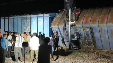 गोंडा ट्रेन हादसा, गोंडा रेलवे स्टेशन, मालगाड़ी बेपटरी, गोंडा रेल हादसा, गोरखनाथ एक्सप्रेस, ग्वालियर मेल, उत्तर प्रदेश रेलवे समाचार, ट्रेन दुर्घटना, रेलवे अपडेट, यूपी रेल न्यूज, गोंडा समाचार, रेलवे हादसा,Gonda Train Accident, Gonda Railway Station, Goods Train Derailment, Gonda Rail Accident, Gorakhnath Express, Gwalior Mail, UP Railway News, Train Accident News, Railway Update India, Gonda News, Indian Railways,Gonda Railway Accident, Goods Train Derailment, Train Accident, Railway Track, Gorakhnath Express, Gonda Station, Railway Rescue Operation,गोंडा जिला, उत्तर प्रदेश, गोंडा रेलवे स्टेशन, भारतीय रेलवे, रेलवे बोर्ड, गोरखनाथ एक्सप्रेस, ग्वालियर मेल, मालगाड़ी हादसा, ट्रेन दुर्घटना, रेल यातायात, यूपी समाचार, ब्रेकिंग न्यूज, Gonda District, Uttar Pradesh, Indian Railways, Gonda Railway Station, Gorakhnath Express, Gwalior Mail, Train Accident, Railway News, UP News,#GondaTrainAccident #GondaNews #IndianRailways #TrainAccident #RailwayUpdate #GorakhnathExpress #UPNews #UttarPradesh #BreakingNews #RailNews #GoogleDiscover #गोंडा #रेलहादसा #मालगाड़ी #भारतीयरेलवे #उत्तरप्रदेशसमाचार,