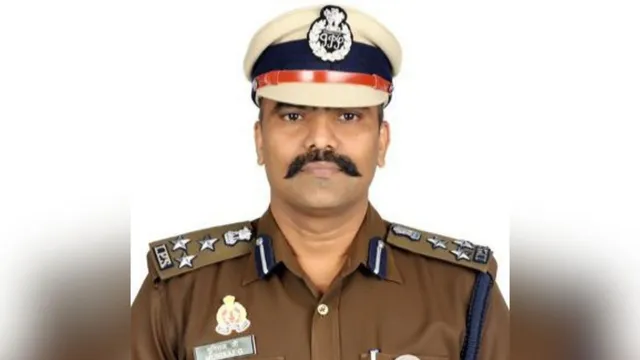 आगरा पुलिस गैलेंट्री मेडल, आगरा पुलिस को वीरता पदक, मुनिराज जी गैलेंट्री मेडल, डॉक्टर उमाकांत गुप्ता अपहरण, उमाकांत गुप्ता अपहरण कांड, आगरा डॉक्टर अपहरण मामला, आगरा पुलिस मुठभेड़, जगनेर पुलिस एनकाउंटर, कछपुरा जंगल मुठभेड़, बदन सिंह एनकाउंटर, अक्षय बदमाश एनकाउंटर, केशव गुर्जर गिरोह, पांच करोड़ फिरौती मामला, आगरा पुलिस वीरता सम्मान, स्वतंत्रता दिवस पुलिस मेडल, आगरा क्राइम न्यूज, आगरा पुलिस न्यूज, उत्तर प्रदेश पुलिस गैलेंट्री मेडल, उत्तर प्रदेश पुलिस वीरता पदक, मुनिराज जी SSP आगरा, Agra Gallantry Medal, Agra Police Gallantry Medal, Police Medal for Gallantry, Muniraj Ji Gallantry Medal, Muniraj Ji IPS, Dr Umakant Gupta kidnapping case, Umakant Gupta kidnapping Agra, Agra doctor kidnapping case, Agra police encounter, Jagner police encounter, Kachhpura forest encounter, Badan Singh encounter, Akshay encounter Agra, Keshav Gurjar gang, five crore ransom case, Agra police bravery award, Uttar Pradesh Police Gallantry Medal, UP Police encounter, Independence Day Police Medal 2026, Agra crime news, Agra police news, Uttar Pradesh crime news, Muniraj Ji SSP Agra, #आगरा_गैलेंट्री_मेडल, #AgraGallantryMedal, #AgraPolice, #आगरा_पुलिस, #मुनिराजजी, #MunirajJi, #PoliceMedalForGallantry, #UPPolice, #उत्तरप्रदेशपुलिस, #AgraCrimeNews, #आगरा_क्राइम_न्यूज, #DrUmakantGupta, #उमाकांतगुप्ता, #PoliceEncounter, #पुलिस_मुठभेड़, #Jagner, #जगनेर, #KeshavGurjar, #IndependenceDay2026, #स्वतंत्रतादिवस, #GallantryMedal, #PoliceBraveryAward, #UttarPradeshNews, #AgraNews,