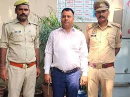 कुशीनगर स्कूल प्रबंधक मामला, कुशीनगर महिला शिक्षक मामला, स्कूल प्रबंधक गिरफ्तार, महिला शिक्षक से अश्लील हरकत, कुशीनगर क्राइम न्यूज, कुशीनगर पुलिस कार्रवाई, महिला शिक्षक शिकायत, उत्तर प्रदेश क्राइम न्यूज, कुशीनगर अपराध समाचार, Kushinagar School Manager Case, Kushinagar Female Teacher Case, School Manager Arrested, Kushinagar Crime News, Female Teacher Complaint, UP Crime News, Kushinagar Police Action, School Manager Misconduct Case, #Kushinagar #कुशीनगर #KushinagarNews #UPNews #UPCrime #CrimeNews #FemaleTeacher #SchoolManager #KushinagarPolice #महिलासुरक्षा,