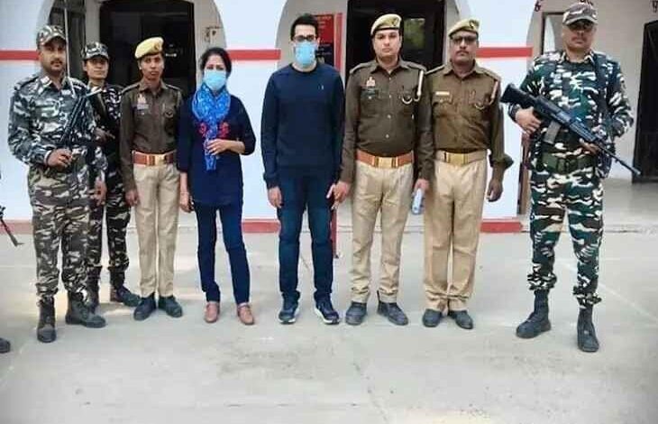 ब्रिटिश डॉक्टर गिरफ्तार, रुपईडीहा बॉर्डर गिरफ्तारी, नेपाल से भारत अवैध प्रवेश, पाकिस्तानी मूल का डॉक्टर, बहराइच बॉर्डर सुरक्षा, विदेशी नागरिक गिरफ्तार, नेपाल भारत सीमा खबर, ब्रिटिश पासपोर्ट जांच, भारत नेपाल बॉर्डर अलर्ट, बीएसएफ गिरफ्तारी खबर, British doctors arrested India, Nepal India border arrest, Pakistani origin doctor caught, Rupaidiha border news, Illegal entry India Nepal, Foreign nationals detained India, British passport verification India, India security alert Nepal border, Bahraich border arrest, UK citizens arrested India, विदेशी डॉक्टर गिरफ्तारी फोटो, बहराइच रुपईडीहा बॉर्डर तस्वीर, नेपाल से गिरफ्तार नागरिक इमेज, पाकिस्तानी मूल डॉक्टर फोटो, ब्रिटिश पासपोर्ट बरामद तस्वीर, Foreign doctor arrest image, Rupaidiha border security photo, British passport seized image, Pakistani origin suspect picture, Nepal India border arrest photo, #IndiaNews, #NepalBorder, #BritishDoctorsArrested, #PakistaniOrigin, #BahraichNews, #NationalPrastavana, #SecurityAlert, #BorderNews,
