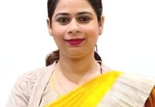 बिजनौर DM वारंट, जसजीत कौर हाईकोर्ट, बिजनौर DM गैर जमानती वारंट, IAS जसजीत कौर विवाद, जाति प्रमाण पत्र विवाद बिजनौर, हाईकोर्ट आदेश अवमानना, धामपुर विक्रम सिंह केस, बिजनौर प्रशासन खबर, Bijnor DM Jasjit Kaur warrant, High Court issues warrant DM Bijnor, IAS Jasjit Kaur controversy, caste certificate cancellation case, Bijnor DM non-bailable warrant, Vikram Singh Dhangar case, Allahabad High Court order contempt, Bijnor district administration news, बिजनौर डीएम जसजीत कौर फोटो, हाईकोर्ट वारंट न्यूज, IAS जसजीत कौर प्रोफाइल, बिजनौर कोर्ट विवाद, जाति प्रमाण पत्र निरस्तीकरण केस, IAS Jasjit Kaur image, Bijnor DM court case, High Court warrant news, Jasjit Kaur profile IAS, caste certificate dispute Bijnor, #BijnorDM #JasjitKaur #HighCourt #NBW #IASOfficer #BijnorNews #CasteCertificateCase #UttarPradeshAdministration #CourtContempt #LatestNews,