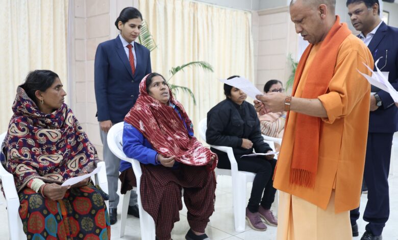 जनता दर्शन योगी आदित्यनाथ, मुख्यमंत्री योगी जनता दर्शन, लखनऊ जनता दर्शन कार्यक्रम, सीएम योगी शिकायत समाधान, योगी आदित्यनाथ जनसुनवाई, लखनऊ सीएम आवास 5 कालिदास मार्ग, Yogi Adityanath Janata Darshan, CM Yogi Public Grievance Redressal, Lucknow CM Residence 5 Kalidas Marg, Yogi Adityanath Public Interaction, UP CM grievance hearing, Yogi Adityanath governance model, योगी आदित्यनाथ ताज़ा खबर, जनता दर्शन कार्यक्रम अपडेट, यूपी सरकार जनसुनवाई प्रयास, Yogi Adityanath latest news, UP government public hearing, Janata Darshan updates, #YogiAdityanath, #JanataDarshan, #Lucknow ,#UPCM, #PublicGrievance, #GoodGovernance, #UPGovernment ,