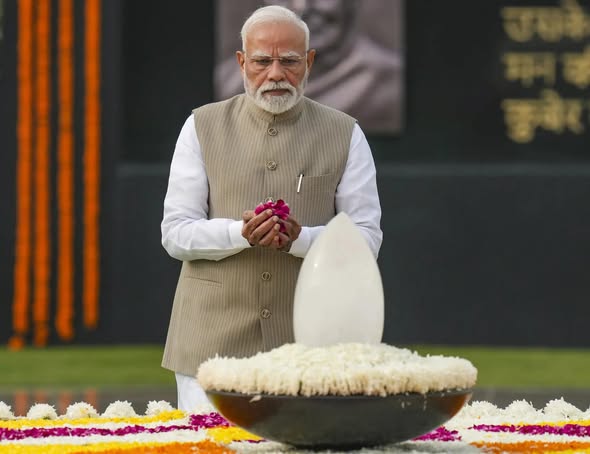 अटल बिहारी वाजपेयी जयंती, अटल जयंती 2025, सदैव अटल स्मारक, प्रधानमंत्री मोदी श्रद्धांजलि, राष्ट्रपति श्रद्धांजलि, भारत रत्न अटल, राष्ट्रीय राजनीति खबर,सदैव अटल स्मारक, अटल बिहारी वाजपेयी जयंती, पीएम मोदी श्रद्धांजलि, राष्ट्रपति पुष्पांजलि, अटल जयंती समारोह,अटल बिहारी वाजपेयी जयंती, नई दिल्ली, सदैव अटल, प्रधानमंत्री नरेंद्र मोदी, राष्ट्रपति, भारत रत्न, राष्ट्रीय खबर, राजनीति समाचार, #AtalBihariVajpayee, #AtalJayanti, #SadaivAtal, #PMModi, #NationalNews,