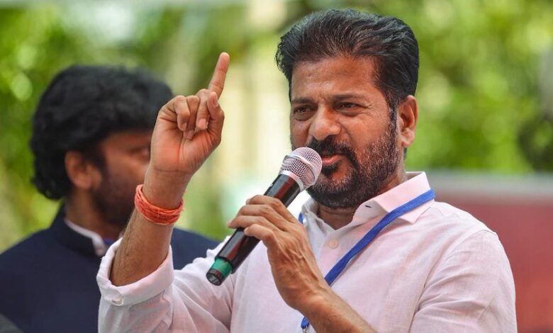 तेलंगाना CM विवाद, रेवंत रेड्डी बयान विवाद, हिंदू देवता विवाद, कांग्रेस हिंदू आस्था विवाद, BJP ने मांगी माफी तेलंगाना, हनुमान अविवाहित भगवान बयान, तेलंगाना राजनीति विवाद, Telangana CM Hindu Gods Controversy, Revanth Reddy remark issue, Hindu Gods controversy Telangana, Congress Hindu sentiment issue, BJP demands apology Telangana, Hanuman unmarried God remark, Telangana political controversy, तेलंगाना हिंदू देवता बयान, रेवंत रेड्डी टिप्पणी विवाद, कांग्रेस हिंदू विरोध आरोप, तेलंगाना BJP प्रतिक्रिया, Revanth Reddy Hindu remark, Telangana CM controversy news, Hindu Gods political issue, BJP reaction Telangana CM, #TelanganaCMHinduGodsControversy, #RevanthReddy, #HinduSentiments, #BJPVsCongress, #TelanganaPolitics, #PoliticalControversy, #RashtriyaPrasthavanaNews, #ManojShuklaReport,