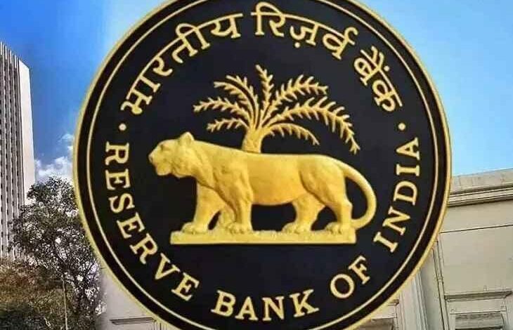 जीरो बैलेंस अकाउंट नियम, RBI नया आदेश, BSBDA खाता अनिवार्य, ATM कार्ड फ्री, बैंकिंग नियम 2026, रिजर्व बैंक घोषणा, जीरो बैलेंस खाता लाभ, बैंक चार्ज खत्म, RBI बैंकिंग गाइडलाइन, भारत वित्तीय समावेशन, Zero Balance Account Rules, RBI new guidelines, BSBDA mandatory, ATM card free charges, bank renewal fee removed, RBI circular 2026, zero balance account benefits, banking rules India, financial inclusion RBI, no annual fee ATM card India, आरबीआई प्रेस कॉन्फ्रेंस फोटो, जीरो बैलेंस खाता इमेज, बैंक ATM कार्ड फोटो, बैंकिंग नियम बदलाव इमेज, RBI नोटिस तस्वीर, RBI announcement image, zero balance account photo, ATM card free charges image, banking regulation update picture, RBI guidelines document photo, India banking regulation update, RBI governor announcement, Uttar Pradesh bank customer news, Lucknow financial update, district-wise banking reform, Indian bank service rules, public banking facilities, ATM free service India, RBI financial inclusion policy, #ZeroBalanceAccountRules, #RBI, #BankingNews, #ATMCardFree, #BSBDA, #FinancialInclusion, #BankCharges, #RBIUpdate, #IndiaEconomy, #BankingReform,