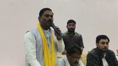 अर्कवंशी क्षत्रिय समाज विरोध, Arkvanshi Kshatriya Samaj Protest, अशोक रावत विवाद, Ashok Rawat Statement Controversy, महाराजा सुहेलदेव राजभर विवाद, Arkvanshi Community Complaint, Suhalded Rajbhar History Issue, Lok Sabha Statement Removal Demand, अर्कवंशी समाज नाराजगी, Arkvanshi Protest Letter, Ashok Rawat MP Issue, Historical kings insult controversy, अर्कवंशी राजाओं का सम्मान, जिला: सीतापुर / मिश्रिख प्रदेश: उत्तर प्रदेश टाइप: राजनीति, सामाजिक विवाद, संसदीय मामला, समुदाय विरोध अर्कवंशी समाज विरोध खबर, अशोक रावत बयान विवाद, सुहेलदेव राजभर इतिहास, मिश्रिख सांसद ताजा अपडेट, लोकसभा कार्यवाही से बयान हटाने की मांग, Arkvanshi protest against Ashok Rawat, Ashok Rawat controversial remark, Suhalded Rajbhar history dispute, UP community protest news, Lok Sabha statement removal demand, Community protest India, Lok Sabha controversy, Historical figure insult issue, #ArkvanshiSamaj #AshokRawat #LokSabhaControversy #SuhaildevRajbhar #UPPolitics #CommunityProtest #NationalProtest