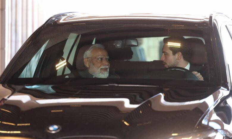 भारत-जॉर्डन बिजनेस फोरम, India Jordan Business Forum, PM Modi Jordan Visit, Jordan Crown Prince Al Hussein, India Jordan Relations, PM Modi International Visit, Reliable Supply Chain India, India Global Trade, Diplomatic News India, पीएम मोदी जॉर्डन यात्रा, PM Modi Jordan Museum, जॉर्डन युवराज कार ड्राइव, Jordan Crown Prince Driving PM Modi, भारत जॉर्डन दोस्ती, India Jordan Diplomatic Gesture, #PMModi, #IndiaJordan, #BusinessForum, #JordanVisit, #CrownPrinceAlHussein, #GlobalTrade, #Diplomacy, #SupplyChain, #InternationalNews, #भारत_जॉर्डन,