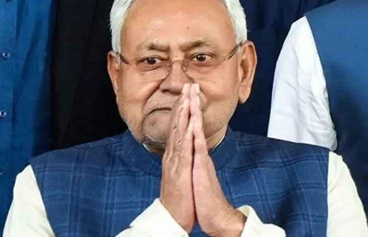 नीतीश कुमार हिजाब विवाद, नीतीश कुमार माफी सवाल, महिला डॉक्टर हिजाब मामला, दिल्ली एयरपोर्ट नीतीश कुमार, बिहार सीएम विवाद, Nitish Kumar Hijab Controversy, Nitish Kumar Apology Question, Bihar CM Hijab Issue, Delhi Airport Nitish Kumar Video, Indian Politics News, नीतीश कुमार दिल्ली एयरपोर्ट, हिजाब विवाद वीडियो, मीडिया सवाल नीतीश कुमार, CM Nitish Kumar Airport Video, Hijab Controversy Bihar CM Image,#NitishKumar #HijabControversy #BiharPolitics #DelhiAirport #CMNitish #PoliticalNews #हिजाब_विवाद #नीतीश_कुमार #ViralVideo #NationalPrastavana,