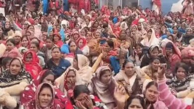 चारबाग में आशा वर्कर्स का हंगामा, लखनऊ आशा वर्कर्स प्रदर्शन, यूपी आशा वर्कर्स यूनियन, विधानसभा कूच लखनऊ, ASHA Workers Protest Lucknow, Charbagh ASHA Workers News, Uttar Pradesh Health Workers Protest,चारबाग रेलवे स्टेशन आशा वर्कर्स, लखनऊ आशा वर्कर्स प्रदर्शन फोटो, पुलिस बैरिकेडिंग चारबाग, ASHA Workers Protest Charbagh, Lucknow Health Workers Demonstration,लखनऊ उत्तर प्रदेश आशा वर्कर्स खबर, चारबाग प्रदर्शन समाचार, यूपी स्वास्थ्य कर्मी आंदोलन, Lucknow Protest News, ASHA Workers Political News UP, Uttar Pradesh Labour Protest,#CharbaghProtest, #AshaWorkers, #LucknowNews, #UPProtest, #HealthWorkers, #AssemblyMarch, #UttarPradesh, #राष्ट्रीय_प्रस्तावना,