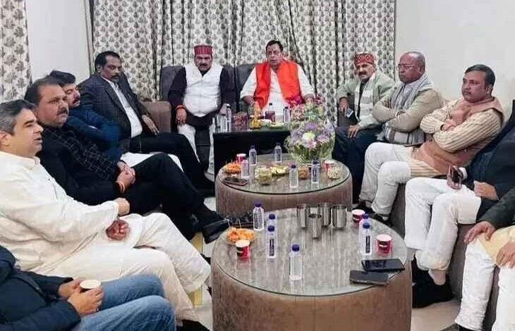 ब्राह्मण विधायकों की बैठक, भाजपा ब्राह्मण विधायक विवाद, यूपी भाजपा अंदरूनी राजनीति, लखनऊ राजनीतिक खबर, पंकज चौधरी बयान, उत्तर प्रदेश राजनीति समाचार,Brahmin MLAs Meeting BJP, UP BJP Internal Politics, Lucknow Political News, Pankaj Chaudhary Statement, Uttar Pradesh Political Controversy,भाजपा विधायक बैठक लखनऊ, ब्राह्मण विधायक यूपी, पंकज चौधरी भाजपा,BJP MLAs Meeting Lucknow, Brahmin Legislators UP, Pankaj Chaudhary BJP,#BrahminMLAsMeeting, #ब्राह्मणविधायक, #UPPolitics, #BJPInternal, #LucknowNews, #PankajChaudhary, #UPAssembly,