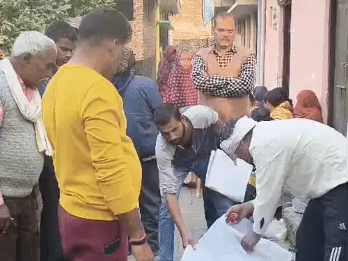 लखनऊ बहनें आत्महत्या मामला, लखनऊ आत्महत्या खबर, पारा थाना लखनऊ घटना, यूपी राजधानी दुखद खबर, लखनऊ ब्रेकिंग न्यूज, मानसिक तनाव आत्महत्या,Lucknow Sisters Suicide Case, Lucknow Suicide News, Para Police Station Incident, UP Capital Tragic News, Mental Stress Suicide Case,लखनऊ पुलिस जांच, पारा थाना क्षेत्र, आत्महत्या मामला लखनऊ,Lucknow Police Investigation, Para Police Station Area, Suicide Case Lucknow,#LucknowSistersSuicide, #लखनऊआत्महत्या, #UPNews, #LucknowNews, #ParaPolice, #MentalHealthAwareness, #BreakingNewsUP,