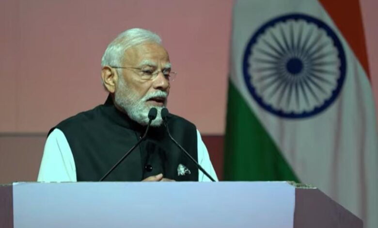 भारतीय जहां जाते हैं वहां घुल-मिल जाते हैं PM मोदी, PM मोदी ओमान संबोधन, भारत ओमान संबंध, मस्कट में PM मोदी, प्रवासी भारतीय भाषण, PM Modi Oman visit, Indian diaspora Oman speech, India Oman relations, Modi address in Muscat,PM मोदी ओमान, मस्कट भारतीय समुदाय, भारत ओमान समिट, प्रवासी भारतीय कार्यक्रम, मोदी विदेश दौरा, PM Modi Muscat event, Indian community Oman, India Oman partnership,मस्कट अंतरराष्ट्रीय समाचार, ओमान भारत संबंध खबर, प्रधानमंत्री विदेश दौरा, अंतरराष्ट्रीय कूटनीति समाचार, प्रवासी भारतीय कार्यक्रम, Muscat international news, Oman India bilateral relations, PM Modi foreign visit, International diplomacy news,#PMModi, #IndiaOmanRelations, #IndianDiaspora, #MuscatNews, #ForeignVisit, #BharatiyaSanskruti, #InternationalRelations, #ModiSpeech, #OmanVisit, #GlobalIndia,