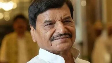 बजट की बंदरबांट होगी, शिवपाल यादव बयान, यूपी विधानसभा अनुपूरक बजट, योगी सरकार पर आरोप, वंदेमातरम चर्चा, सपा नेता शिवपाल यादव, UP Assembly Budget News, Supplementary Budget UP, Shivpal Yadav Statement, Yogi Government Criticism, Uttar Pradesh Politics News, Assembly News Hindi,शिवपाल यादव विधानसभा भाषण, यूपी विधानसभा सत्र दृश्य, अनुपूरक बजट पर बहस, सपा नेता शिवपाल यादव, वंदेमातरम चर्चा विधानसभा, Shivpal Yadav in UP Assembly, Budget Debate Image, SP Leader Protest,#ShivpalYadav #UPAssembly #SupplementaryBudget #योगीसरकार #बजट_की_बंदरबांट #वंदेमातरम #SPParty #UPPolitics #LucknowNews #उत्तरप्रदेश_समाचार #PoliticalNewsHindi #AssemblySession