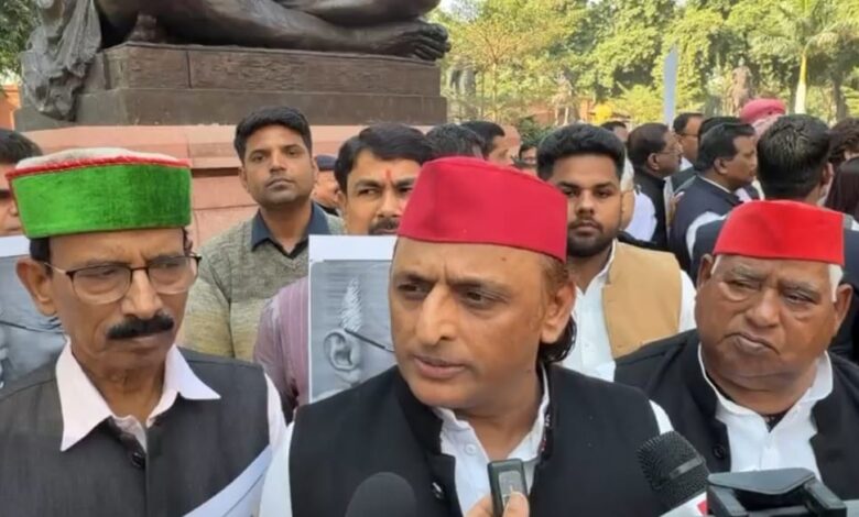 अखिलेश यादव BJP पर हमला, Akhilesh Yadav BJP Statement, Samajwadi Party News, Mahatma Gandhi Statement Akhilesh, BJP Name Change Politics, Indian Political News, Opposition Attacks BJP, Delhi Political Reaction, अखिलेश यादव बयान, Akhilesh Yadav Statement Delhi, सपा प्रमुख हमला, Samajwadi Party Chief Attack, महात्मा गांधी बयान राजनीति, #AkhileshYadav, #SamajwadiParty, #BJP, #IndianPolitics, #MahatmaGandhi, #NameChangePolitics, #PoliticalNews, #DelhiPolitics,