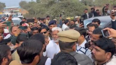 BJP विधायक ने रोका कैबिनेट मंत्री, Mahoba BJP News, स्वतंत्र देव सिंह समाचार, Brijbhushan Rajput BJP MLA, जल जीवन मिशन सड़क विवाद, Mahoba Political News, UP Cabinet Minister News, BJP Internal Conflict Uttar Pradesh, Mahoba Road Issue, Jal Jeevan Mission Controversy,महोबा BJP विधायक मंत्री विवाद, Cabinet Minister stopped by BJP MLA, Mahoba Jal Jeevan Mission Protest, UP BJP MLA Road Protest, स्वतंत्र देव सिंह महोबा दौरा,#Mahoba,#UttarPradesh,#BJPMla,#SwatantraDevSingh,#JalJeevanMission,#UPPolitics,#BJPNews,#RoadIssue,#CabinetMinister,#BrijbhushanRajput,