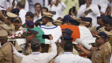 #AjitPawar #AjitPawarDeath #AjitPawarFuneral #AjitPawarCremation #BaramatiPlaneCrash #MaharashtraPolitics #DeputyCM #PoliticalNews #AmitShah #NitinGadkari #DevendraFadnavis #EknathShinde #BreakingNews #LatestNews #NewsHindi #IndiaNews