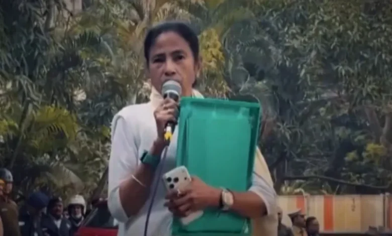 हरदोई देवस्थान मूर्ति तोड़फोड़, बघौली थाना पुरवा गांव हरदोई, हरदोई धार्मिक घटना, उत्तर प्रदेश अपराध समाचार, हरदोई ताजा खबर, Hardoi temple vandalism, Baghauli police station Hardoi, Purwa village Hardoi news, Uttar Pradesh religious news, Hardoi crime news,हरदोई देवस्थान क्षतिग्रस्त मूर्तियां, बघौली पुरवा गांव देवस्थान, मां दुर्गा मूर्ति टूटी हरदोई, शिवलिंग क्षतिग्रस्त, Hardoi damaged temple idols, Purwa village temple vandalism, Baghauli Hardoi religious incident,#हरदोईदेवस्थानमूर्तितोड़फोड़, #HardoiTempleVandalism, #BaghauliHardoi, #PurwaVillage, #UPNews, #UttarPradesh, #ReligiousNews, #CrimeNews, #HardoiNews, #DevsthanAttack,