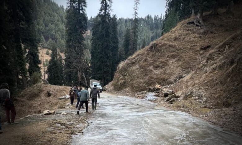 जम्मू कश्मीर सेना हादसा, डोडा सेना वाहन दुर्घटना, डोडा आर्मी एक्सीडेंट, भद्रवाह चंबा रोड हादसा, जम्मू कश्मीर ताजा खबर,Jammu Kashmir Army accident, Doda Army vehicle accident, Indian Army accident Doda, Army vehicle falls into ditch,डोडा सेना हादसा, जम्मू कश्मीर आर्मी दुर्घटना, डोडा खाई हादसा,Doda army accident image, Jammu Kashmir army vehicle crash,डोडा न्यूज, जम्मू कश्मीर सेना खबर, Doda district news, Jammu Kashmir defence news, Indian Army accident, Bhaderwah Chamba road accident,#DodaArmyAccident, #JammuKashmirNews, #IndianArmy, #ArmyVehicleAccident, #DefenceNews, #DodaNews, #NationalNews,