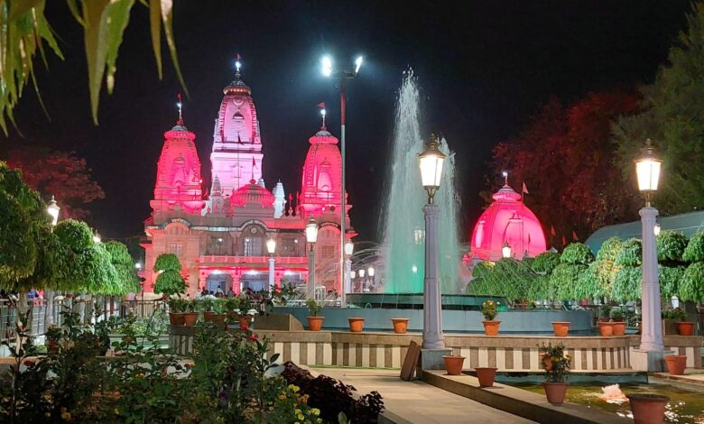 गोरखनाथ मंदिर खिचड़ी मेला 2026, गोरखपुर खिचड़ी मेला, मकर संक्रांति गोरखनाथ मंदिर, गोरखपुर धार्मिक मेला, उत्तर प्रदेश धार्मिक समाचार, Gorakhnath Temple Khichdi Mela 2026, Gorakhpur Makar Sankranti, UP religious news, Gorakhpur fair news,गोरखनाथ मंदिर खिचड़ी मेला, खिचड़ी चढ़ाते श्रद्धालु, गोरखपुर मकर संक्रांति, योगी आदित्यनाथ खिचड़ी अर्पण, Gorakhnath temple khichdi festival, devotees offering khichdi,#गोरखनाथमंदिरखिचड़ीमेला, #GorakhnathTemple, #KhichdiMela2026, #GorakhpurNews, #MakarSankranti, #UPReligiousNews, #YogiAdityanath, #KhichdiFestival,