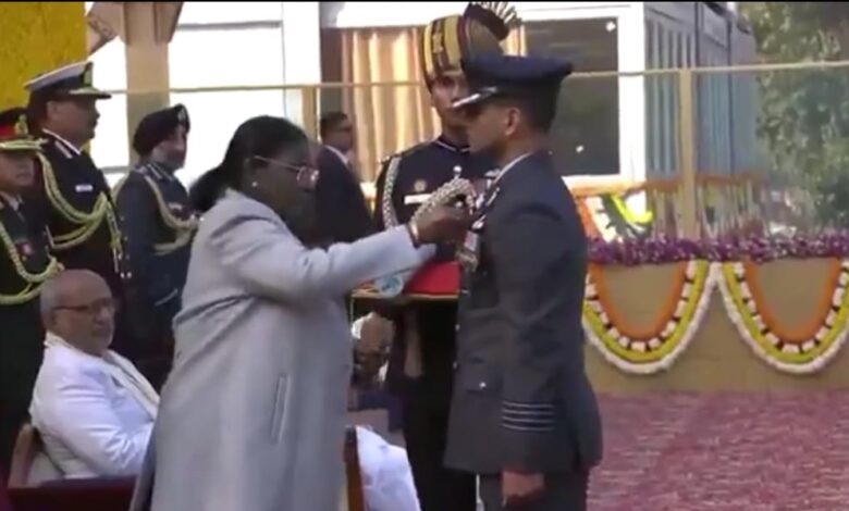 Shubhanshu Shukla Ashok Chakra, शुभांशु शुक्ला अशोक चक्र, Ashok Chakra Award 2026, Indian Astronaut Ashok Chakra, President Droupadi Murmu Awards, Space Mission Hero India, Indian Air Force Astronaut, National Bravery Award India, Defence News India, Space News India,शुभांशु शुक्ला अशोक चक्र सम्मान, राष्ट्रपति द्रौपदी मुर्मू पुरस्कार समारोह, Indian Astronaut Ashok Chakra Image, Shubhanshu Shukla Award Photo, Space Mission Bravery India, Defence Award Ceremony Image,#AshokChakra #ShubhanshuShukla #IndianAstronaut #DefenceNews #SpaceMission #PresidentOfIndia #NationalBravery #RepublicDay2026 #GoogleDiscover