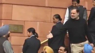 #RahulGandhi, #राहुलगांधी, #RavneetSinghBittu, #रवनीतसिंहबिट्टू, #ParliamentNews, #संसदसमाचार, #PoliticalControversy, #राजनीतिकविवाद, #CongressProtest, #कांग्रेसप्रदर्शन, #MakarDwar, #मकरद्वार, #BudgetSession2026, #बजटसत्र2026, #LokSabhaLeader, #लोकसभाविपक्षनेता, #BJPvsCongress, #बीजेपीबनामकांग्रेस, #IndianPolitics, #भारतीयराजनीति,