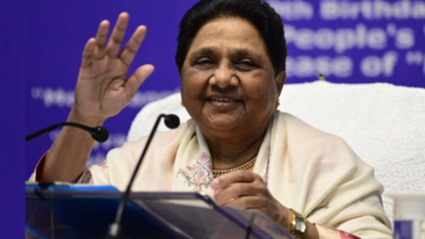 UP Politics News, मायावती यूपी चुनाव एलान, Mayawati UP Assembly Election 2027, BSP contest alone, लखनऊ राजनीतिक खबर, Guest House Kand 1995, BSP Strategy 2027, Uttar Pradesh Election News, Bahujan Samaj Party Update, Mayawati Statement Lucknow,Mayawati Press Conference Lucknow, BSP Supremo Speech 2026, UP Assembly Election Strategy, Guest House Kand Reference, BSP Political Meeting Lucknow,#UPPolitics, #Mayawati, #BSP, #UttarPradeshElection, #LucknowNews, #GuestHouseKand, #Mission2027, #IndianPolitics,up-politics-mayawati-announces-contest-alone-up-assembly-election