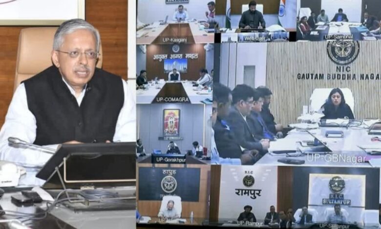 उत्तर प्रदेश मुख्य सचिव समीक्षा बैठक लखनऊ, UP Chief Secretary Review Meeting Lucknow 2026, SP Goyal Meeting News, Lucknow Administrative News, Jan Sunwai Portal UP Update, CM Yuva Yojana Loan Camp UP, PM Jan Arogya Yojana Card Update UP, PM Surya Ghar Solar Installation UP, Uttar Pradesh Government Scheme Review 2026, Lucknow District Administrative News,मुख्य सचिव एसपी गोयल बैठक फोटो लखनऊ, SP Goyal Review Meeting Image Lucknow, UP Video Conferencing Meeting Photo, Jan Sunwai Portal Review Meeting Pic, CM Yuva Yojana Loan Distribution Camp Image, PM Jan Arogya Card Camp UP Photo, PM Surya Ghar Solar Installation Uttar Pradesh Image, Lucknow Secretariat Meeting Photo,लखनऊ प्रशासनिक खबर 2026, उत्तर प्रदेश सरकारी योजना समाचार, SP Goyal Lucknow News, UP Government Meeting Update, Jan Sunwai Portal Complaint Action UP, CM Yuva Yojana Loan Distribution District Wise, PM Surya Ghar Solar Scheme Uttar Pradesh Progress, Lucknow District Magistrate Review Meeting, Uttar Pradesh Bureaucracy News,#SPGoyal, #LucknowNews, #UPGovernment, #JanSunwaiPortal, #CMYuvaYojana, #PMJanArogyaYojana, #PMSuryaGharYojana, #AdministrativeNewsUP, #UttarPradeshNews, #LucknowAdministrativeUpdate,