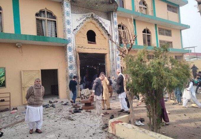 Islamabad Mosque Blast, इस्लामाबाद मस्जिद ब्लास्ट, Pakistan Mosque Blast News, Islamabad Blast Today, Pakistan Terror Attack, Jumma Namaz Blast, Islamabad Breaking News, Pakistan Terrorism News, International Breaking News Hindi, South Asia Security News,इस्लामाबाद मस्जिद ब्लास्ट फोटो, Pakistan Mosque Blast Image, Islamabad Blast Site Photo, Jumma Namaz Explosion Image, Pakistan Terror Attack Photo, Security Forces Islamabad Image,#IslamabadMosqueBlast, #PakistanBreaking, #TerrorAttackPakistan, #JummaNamaz, #IslamabadNews, #PakistanNews, #InternationalBreaking, #SecurityAlert, #NationalProstavna,