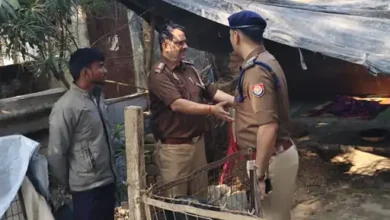 दुबग्गा मंदिर हत्या फोटो, लखनऊ पुलिस जांच, पुजारी का शव गड्ढे में मिला, गांजा विवाद हत्या, Lucknow Crime Scene Image, Priest Murder Dubagga Area, UP Police Investigation Photo,लखनऊ में पुजारी की हत्या, दुबग्गा हत्याकांड, शीतला माता मंदिर लखनऊ, कल्लू बाबा मर्डर केस, लखनऊ अपराध समाचार, Dubagga Lucknow Murder News, Priest Murder in Lucknow, Shitala Mata Mandir Crime Case, Uttar Pradesh Crime News 2026, Lucknow Police FIR Case,लखनऊ जिला अपराध समाचार, दुबग्गा थाना हत्या केस, उत्तर प्रदेश क्राइम न्यूज, शीतला माता मंदिर विवाद, यूपी पुलिस कार्रवाई, Lucknow District Crime News, Dubagga Police Station Case, Uttar Pradesh Murder Case 2026, Priest Murder Uttar Pradesh, Illegal Ganja Dispute Case Lucknow,