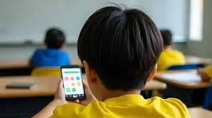यूपी में 5वीं तक मोबाइल बैन, UP mobile ban for primary students, उत्तर प्रदेश शिक्षा समाचार, UP Education News, महिला आयोग उत्तर प्रदेश, Babita Singh Chauhan News, Ghaziabad Suicide Case, Digital Addiction in Children, Mobile Ban in Schools UP, Primary School Mobile Restriction,यूपी स्कूल मोबाइल बैन, महिला आयोग पत्र, UP Women Commission Letter, Mobile Addiction Children UP, Ghaziabad News Hindi, School Education UP,उत्तर प्रदेश, गाजियाबाद, लखीमपुर, महिला आयोग, डॉ. बबीता सिंह चौहान, जिलाधिकारी, शिक्षा विभाग, प्राथमिक शिक्षा, स्कूल समाचार, सामाजिक मुद्दे, #UPNews, #MobileBan, #EducationNews, #WomenCommission, #GhaziabadNews,