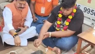 #HemantSingh #HamzaAli #LucknowNews #GondaNews #ConversionCase #Homecoming #UPNews #ReligiousNews #SanatanDharma #GopalRai #VHP #Gomtinagar #UttarPradesh #BreakingNews #HindiNews #GoogleDiscover #ShivBhakt #Mahadev #IndiaNews,Hamza Ali Hemant Singh photo, Lucknow conversion event, Gomtinagar purification ceremony, homecoming event UP, Shabnam Sanjana name change, Shiva devotee youth case, Uttar Pradesh conversion news,हमजा अली हेमंत सिंह फोटो, लखनऊ धर्म परिवर्तन कार्यक्रम, गोमतीनगर शुद्धिकरण कार्यक्रम, घर वापसी कार्यक्रम लखनऊ, शबनम संजना बदल नाम, महादेव भक्त युवक, यूपी धर्म परिवर्तन खबर,Hamza Ali Hemant Singh case, Lucknow conversion news, religious conversion UP, Gonda youth conversion, homecoming Hindu conversion, Vishwa Hindu Raksha Parishad, Gopal Rai statement, Shabnam Sanjana case, Uttar Pradesh news, Lucknow latest news, religious conversion controversy India,हमजा अली हेमंत सिंह मामला, लखनऊ धर्म परिवर्तन, घर वापसी लखनऊ, गोंडा युवक धर्म परिवर्तन, हिंदू मुस्लिम धर्म परिवर्तन यूपी, विश्व हिंदू रक्षा परिषद, गोपाल राय बयान, शबनम संजना मामला, उत्तर प्रदेश धार्मिक खबर, लखनऊ न्यूज, गोंडा न्यूज, यूपी ताजा खबर, धर्म परिवर्तन विवाद,