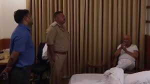 Ajay Rai House Arrest, Ajay Rai Ayodhya News, Ayodhya Congress Protest, UP Congress President News, Ayodhya Political News, Congress Workers Detained, Ram Mandir Protest News, Uttar Pradesh Politics News, Ayodhya Breaking News, UP Congress Protest 2026, Congress Demonstration Ayodhya,अजय राय नजरबंद, अयोध्या कांग्रेस प्रदर्शन, अयोध्या समाचार, यूपी कांग्रेस अध्यक्ष, रामलला दर्शन विवाद, कांग्रेस धरना प्रदर्शन, अयोध्या राजनीति, उत्तर प्रदेश राजनीति समाचार, कांग्रेस कार्यकर्ता हिरासत, राम मंदिर ट्रस्ट घेराव, अयोध्या ब्रेकिंग न्यूज, यूपी राजनीतिक खबर,अजय राय अयोध्या, कांग्रेस धरना अयोध्या, टेढ़ी बाजार प्रदर्शन, पुलिस हिरासत कांग्रेस कार्यकर्ता, राम मंदिर ट्रस्ट विरोध, अयोध्या राजनीतिक घटनाक्रम, उत्तर प्रदेश कांग्रेस समाचार, अयोध्या लाइव अपडेट,Ajay Rai Detained in Ayodhya, Congress Protest at Tedhi Bazar, Ayodhya Political Protest, UP Congress Workers Detained, Ram Temple Protest, Ayodhya Live Updates, Uttar Pradesh Congress News, Political Tension in Ayodhya,अजय राय, अयोध्या, कांग्रेस, उत्तर प्रदेश, राम मंदिर, रामलला दर्शन, कांग्रेस प्रदर्शन, पुलिस कार्रवाई, टेढ़ी बाजार, नरेंद्र देव कृषि विश्वविद्यालय, यूपी राजनीति, राजनीतिक खबर, Ayodhya News, Ajay Rai News, UP Politics, Congress Protest,#AjayRai #AyodhyaNews #CongressProtest #UPPolitics #RamMandir #Ayodhya #Congress #BreakingNews #UttarPradesh #PoliticalNews #HindiNews #GoogleDiscover,