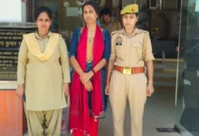 लखनऊ ठगी मामला, सुमन मिश्रा गिरफ्तार, फर्जी IAS पीए की पत्नी, मेरठ डॉक्टर दंपती ठगी, सरकारी नौकरी के नाम पर ठगी, लखनऊ चारबाग रेलवे स्टेशन गिरफ्तारी, मेरठ अपराध समाचार, उत्तर प्रदेश ठगी समाचार, सरकारी नौकरी फ्रॉड, मेरठ पुलिस कार्रवाई, टीपीनगर थाना, डॉक्टर से 70 लाख की ठगी, उत्तर प्रदेश अपराध खबर, लखनऊ न्यूज, मेरठ न्यूज,Lucknow Fraud News, Suman Mishra Arrested, Fake IAS PA Wife Fraud, Meerut Doctor Couple Cheating Case, Government Job Scam India, Lucknow Charbagh Railway Station Arrest, Uttar Pradesh Fraud News, Meerut Crime News, Fake Government Job Racket, UP Police Action, Doctor Couple 70 Lakh Fraud, Lucknow Crime Update, Meerut Police Investigation,सुमन मिश्रा गिरफ्तारी फोटो, चारबाग रेलवे स्टेशन गिरफ्तारी, डॉक्टर दंपती ठगी मामला, मेरठ पुलिस कार्रवाई, सरकारी नौकरी ठगी गैंग, फर्जी IAS अधिकारी नेटवर्क, पंकज मिश्रा ठगी केस, उत्तर प्रदेश अपराध समाचार,Suman Mishra Arrest Photo, Charbagh Railway Station Arrest, Doctor Couple Fraud Case, Meerut Police Investigation, Fake IAS Network, Government Job Scam Accused, Pankaj Mishra Fraud Case, Uttar Pradesh Crime News,#LucknowNews, #MeerutNews, #FraudCase, #SumanMishra, #GovernmentJobScam, #FakeIAS, #UPPolice, #CrimeNews, #LucknowCrime, #MeerutPolice, #DoctorCoupleFraud, #BreakingNews, #UttarPradeshNews, #CharbaghRailwayStation, #JobFraud, #GoogleDiscover,