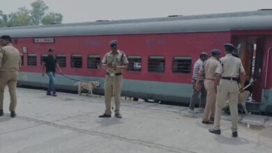 राप्ती सागर एक्सप्रेस बम सूचना, लखनऊ ट्रेन बम अलर्ट, ऐशबाग रेलवे स्टेशन खबर, लखनऊ रेलवे सुरक्षा जांच, राप्ती सागर एक्सप्रेस समाचार, RPF कार्रवाई लखनऊ, GRP जांच ऐशबाग, बम निरोधक दस्ता लखनऊ, लखनऊ ताजा खबर, उत्तर प्रदेश रेलवे समाचार, ट्रेन सुरक्षा अलर्ट, रेलवे स्टेशन सुरक्षा जांच, लखनऊ जिला समाचार, उत्तर प्रदेश क्राइम न्यूज, रेलवे ब्रेकिंग न्यूज,Rapti Sagar Express Bomb Threat, Lucknow Train Bomb Alert, Aishbagh Railway Station News, Lucknow Railway Security Check, Rapti Sagar Express Latest News, RPF Action Lucknow, GRP Investigation Lucknow, Bomb Disposal Squad Lucknow, Uttar Pradesh Railway News, Train Security Alert India, Lucknow Breaking News, Railway Station Security Operation, UP Crime News, Indian Railways Alert, Lucknow District News,राप्ती सागर एक्सप्रेस, ऐशबाग स्टेशन, रेलवे सुरक्षा जांच, बम निरोधक दस्ता, आरपीएफ टीम, जीआरपी पुलिस, लखनऊ रेलवे स्टेशन, ट्रेन चेकिंग अभियान, उत्तर प्रदेश रेलवे सुरक्षा, लखनऊ समाचार,Rapti Sagar Express, Aishbagh Railway Station, Bomb Disposal Squad, Railway Security Check, RPF Team, GRP Police, Lucknow Railway News, Train Inspection, UP Railway Security, Lucknow Latest Updates,लखनऊ, ऐशबाग रेलवे स्टेशन, राप्ती सागर एक्सप्रेस, ट्रेन बम सूचना, रेलवे सुरक्षा, RPF, GRP, बम निरोधक दस्ता, उत्तर प्रदेश, भारतीय रेलवे, रेलवे अलर्ट, Lucknow, Aishbagh Station, Rapti Sagar Express, Train Bomb Threat, Indian Railways, Railway Security, Uttar Pradesh News,#LucknowNews, #RaptiSagarExpress, #TrainBombThreat, #AishbaghStation, #RailwaySecurity, #RPF, #GRP, #BombDisposalSquad, #IndianRailways, #UPNews, #BreakingNews, #LucknowRailway, #RailwayAlert, #SecurityCheck, #NationalPrastavana, #UttarPradeshNews, #TrainNews, #LucknowBreakingNews, #RailwayUpdate, #IndiaNews,