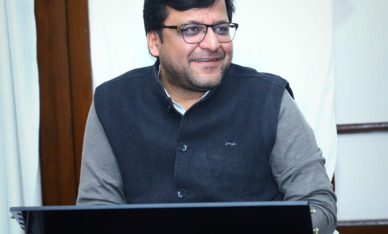 उत्तर प्रदेश आबकारी विभाग, नितिन अग्रवाल, यूपी आबकारी राजस्व, आबकारी विभाग राजस्व लक्ष्य, अवैध शराब कार्रवाई, अवैध शराब तस्करी, योगी सरकार, यूपी सरकार, लखनऊ समाचार, आबकारी विभाग खबर, शराब तस्करी पर कार्रवाई, यूपी राजस्व समाचार, उत्तर प्रदेश प्रशासनिक खबर, सरकारी उपलब्धि समाचार, लखनऊ जिला समाचार,UP Excise Department, Nitin Agarwal, Uttar Pradesh Excise Revenue, Excise Revenue Target 2026-27, Illegal Liquor Action UP, Yogi Government, Uttar Pradesh Government, Lucknow News, Excise Department News, Liquor Smuggling Crackdown, Revenue Collection UP, Government Achievement News, Administrative News Uttar Pradesh,