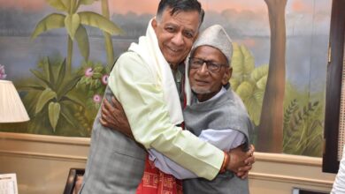 आलम बदी निधन, सपा विधायक आलम बदी, आजमगढ़ न्यूज, निजामाबाद विधायक निधन, उत्तर प्रदेश राजनीति खबर, यूपी विधानसभा समाचार, सपा विधायक की मौत, आजमगढ़ राजनीतिक खबर, समाजवादी पार्टी न्यूज, यूपी ब्रेकिंग न्यूज, सतीश महाना शोक संदेश, आजमगढ़ ताजा खबर,Alam Badi Death News, SP MLA Alam Badi Passed Away, Azamgarh News Today, Nizamabad MLA Death News, Uttar Pradesh Politics News, UP Assembly News, Samajwadi Party MLA Death, Azamgarh Breaking News, UP Latest News, Satish Mahana Condolence, Uttar Pradesh Breaking News,आलम बदी, Alam Badi MLA, Alam Badi Death, Azamgarh MLA News, Nizamabad Assembly News, SP Leader Death News, Uttar Pradesh Latest Political News, UP Politics Today, Samajwadi Party News, Azamgarh Breaking News, UP Vidhan Sabha News, Senior MLA Death News, Uttar Pradesh Assembly Speaker Satish Mahana, Azamgarh Uttar Pradesh,Alam Badi SP MLA Photo, Azamgarh Nizamabad MLA Alam Badi, Uttar Pradesh Assembly MLA Alam Badi, Samajwadi Party Leader Alam Badi Death, Satish Mahana Condolence Message,#AlamBadi #AlamBadiDeath #AzamgarhNews #NizamabadNews #SPMLA #SamajwadiParty #UttarPradeshPolitics #UPNews #UPAssembly #BreakingNews #AzamgarhBreaking #PoliticalNews #HindiNews, #LucknowNews, #UPLatestNews, #UttarPradeshNews,