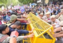 दिल्ली में धरना प्रदर्शन, दिल्ली पुलिस का नया आदेश, जंतर-मंतर पर प्रदर्शन, दिल्ली में प्रदर्शन स्थल, रामलीला मैदान प्रदर्शन, बुराड़ी मैदान, CBD ग्राउंड दिल्ली, दिल्ली पुलिस अधिसूचना, दिल्ली में रैली की अनुमति, दिल्ली ट्रैफिक डायवर्जन, नई दिल्ली समाचार, दिल्ली की ताजा खबर, धरना प्रदर्शन के नए नियम,Delhi News, Delhi Protest Sites, Jantar Mantar Protest, Delhi Police Order, Ramlila Maidan Protest, Burari Ground Delhi, CBD Ground Delhi, Delhi Demonstration Rules, Delhi Rally Permission, Delhi Traffic Diversion, New Delhi Latest News,#DelhiNews #DelhiPolice #JantarMantar #RamlilaMaidan #BurariGround #DelhiProtest #DelhiTraffic #NewDelhiNews #दिल्लीसमाचार #दिल्लीपुलिस #जंतरमंतर #धरनाप्रदर्शन